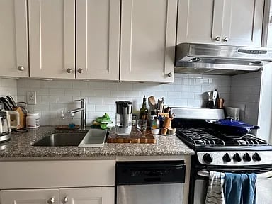 71 8th Ave Ste C1
