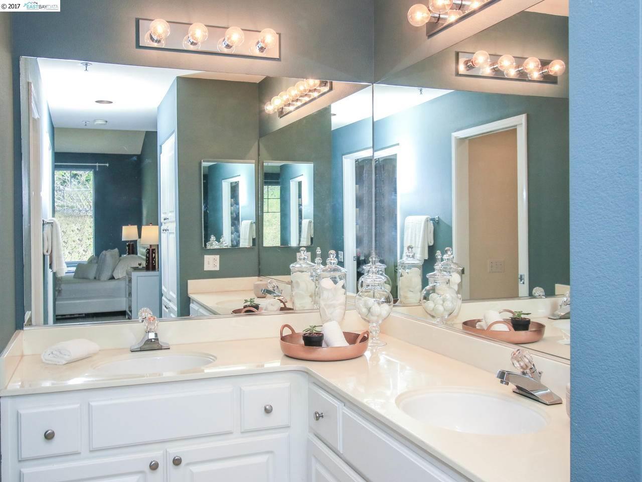 220 Caldecott Ln, #310