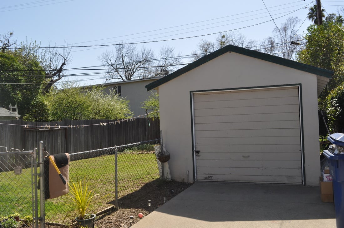 Duplex for Sale on Arden Way, Right on The Border of Arden Park!