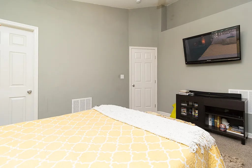 1706 Queen Anne Ct
