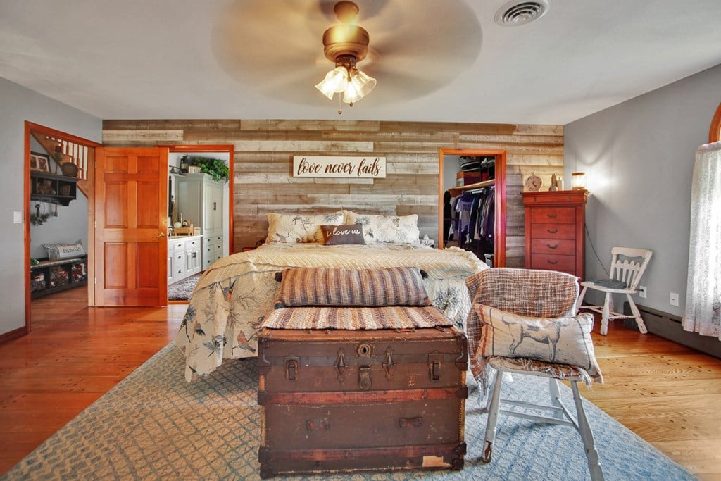 12 Hillcrest Circle