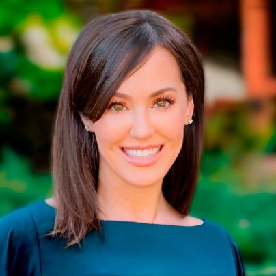 Holly Hayes North Carolina Real Estate Agent Headshot