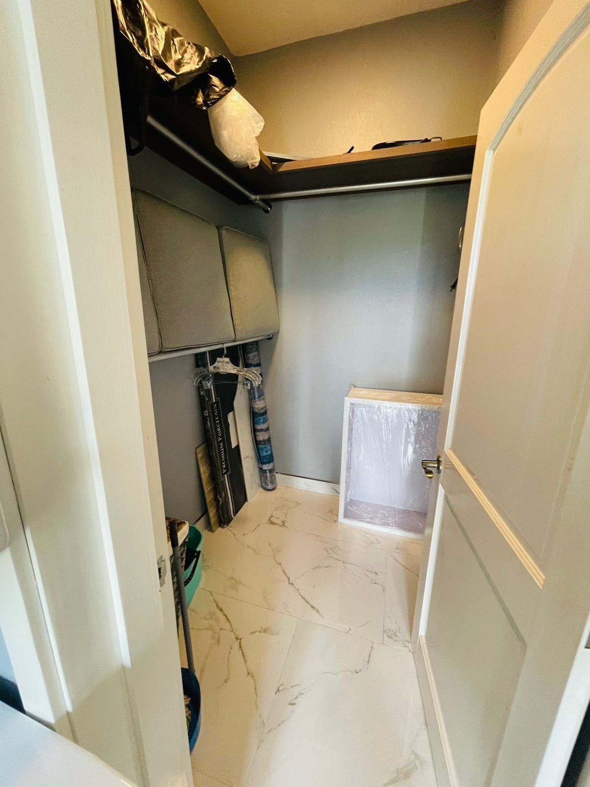 1098 Luck Hill Studio Unit