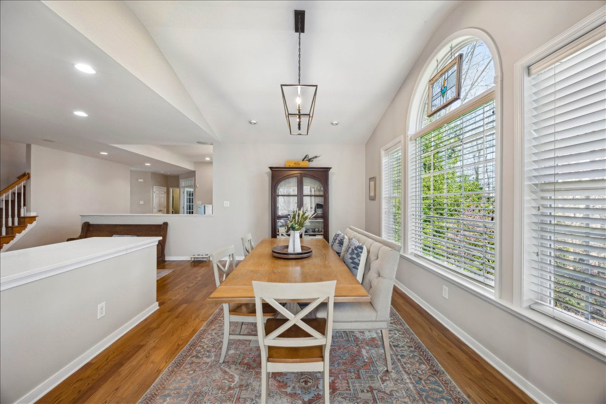 4513 Lake Summer Mews