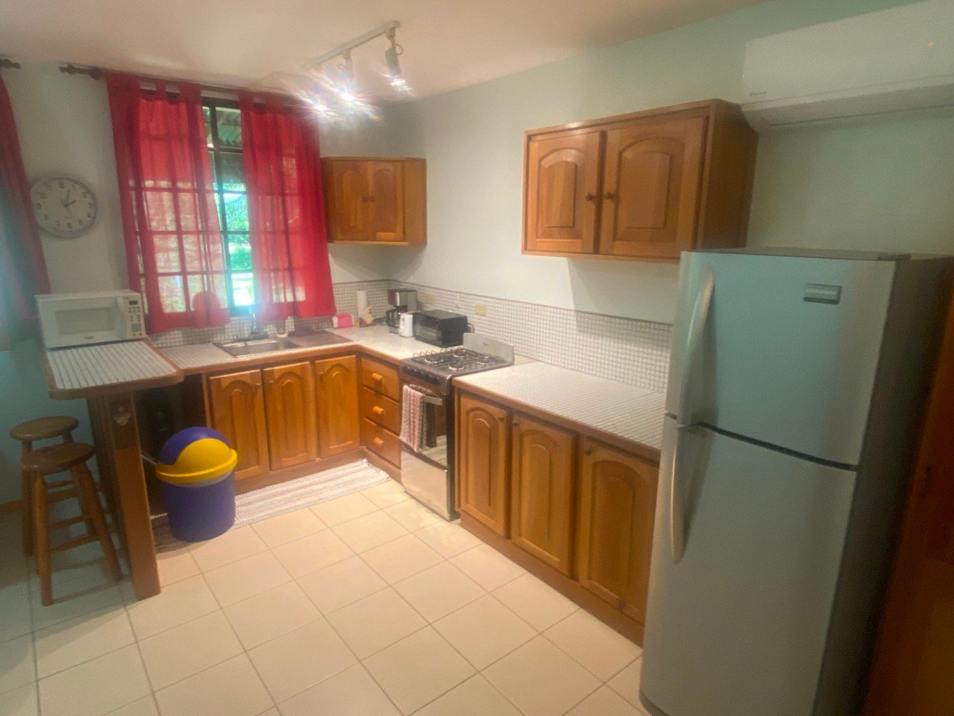 Turnkey Investment Property Near Playa Tortuga – Income-Generating Opportunity in Ojochal