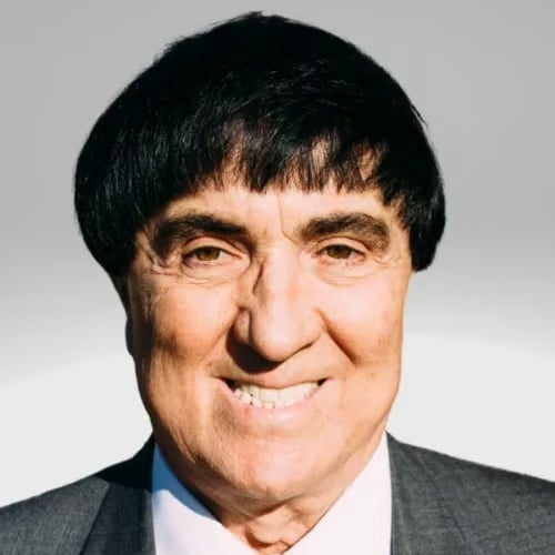Zafer Roback Knoxville, TN Real Estate Agent Headshot
