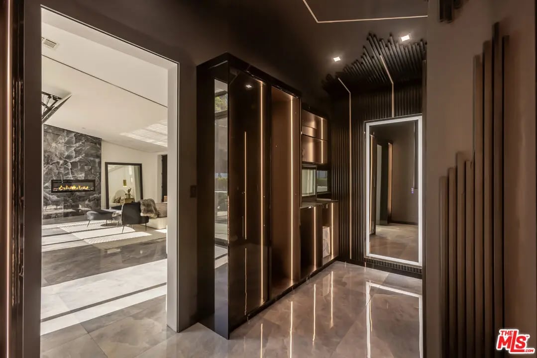 4230 Valley Meadow Rd