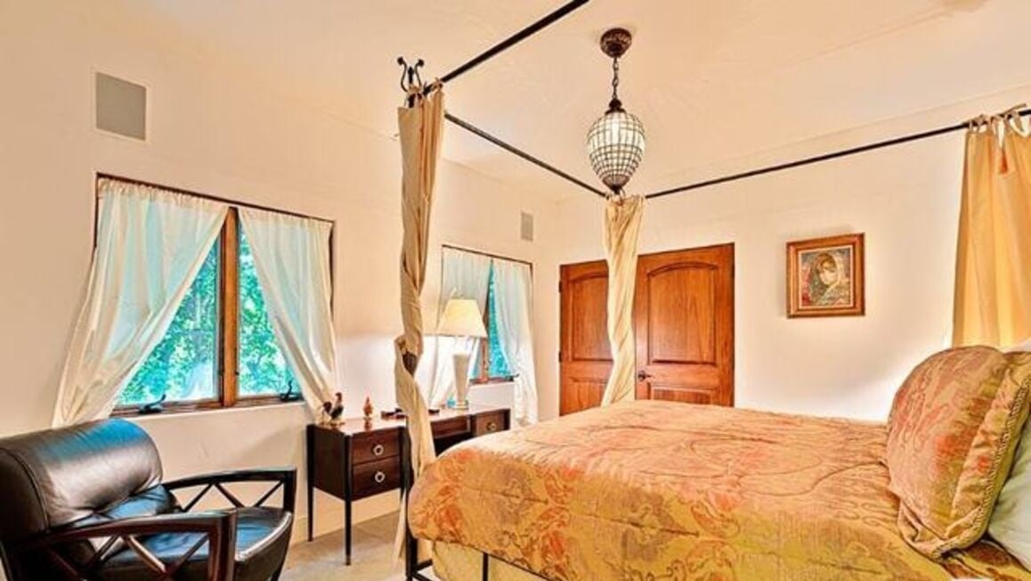 Zenith Crest, Summit Cir, 90210