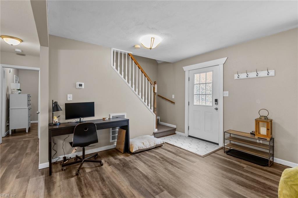 529 Austin St