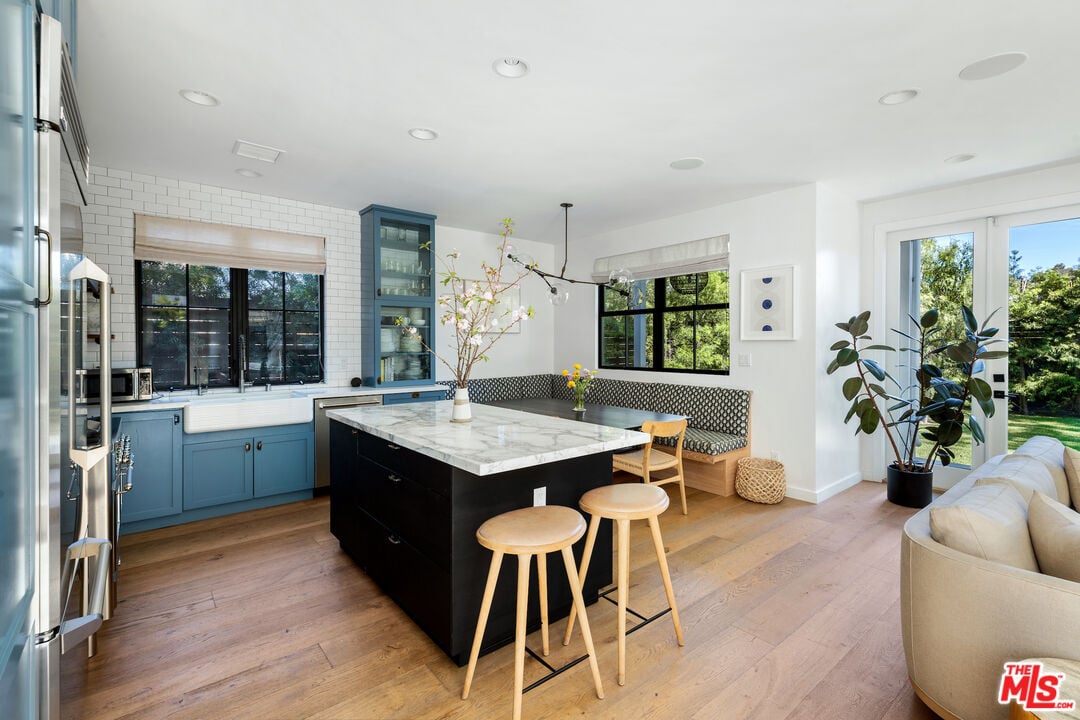 1088 Marco Pl