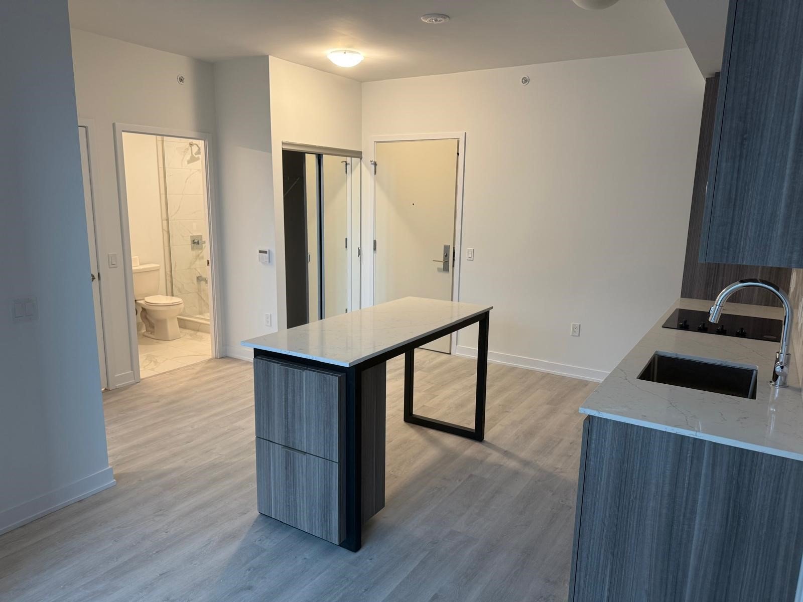 15 Richardson Street Unit: 1616