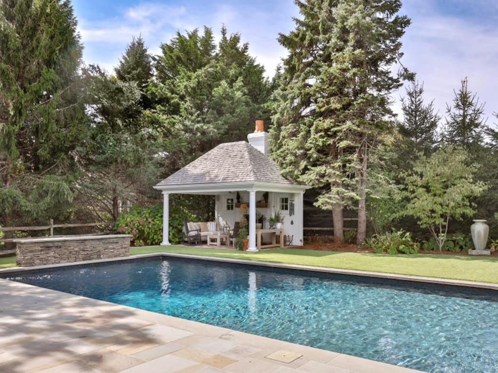 242 Katama Rd