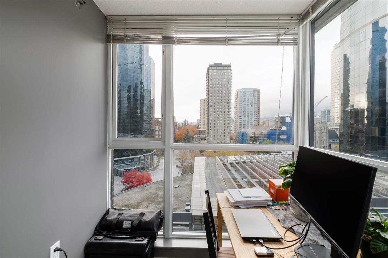 1068 Hornby St, #1405