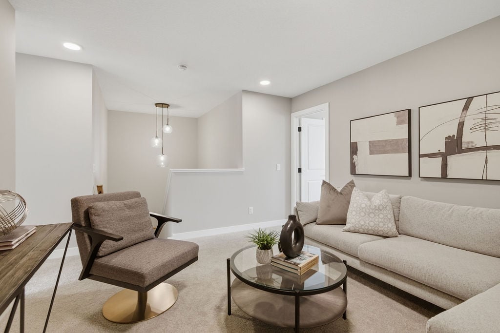 147 Belvedere Crescent SE