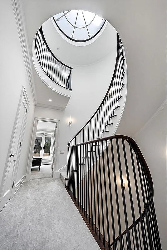 67 East 82nd Street