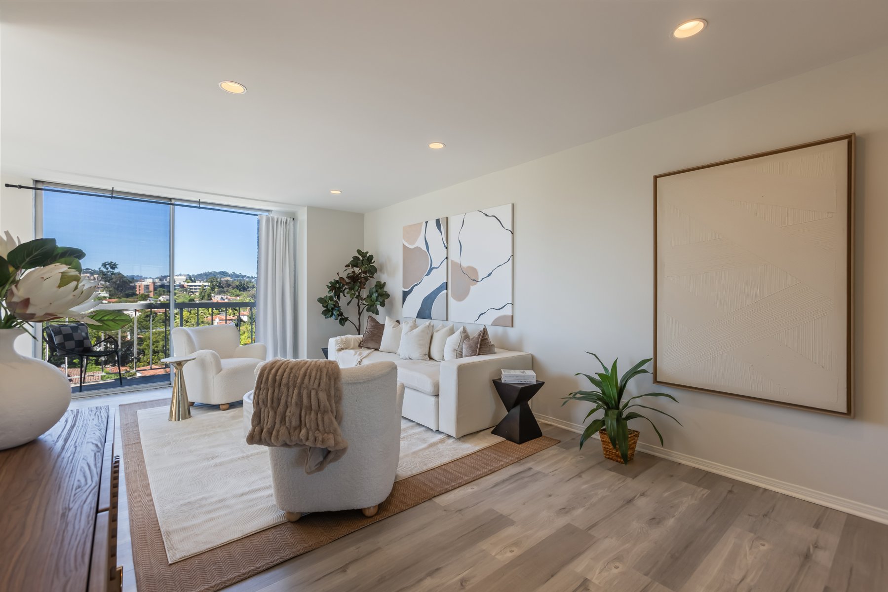 10751 Wilshire Blvd #1009, Westwood
