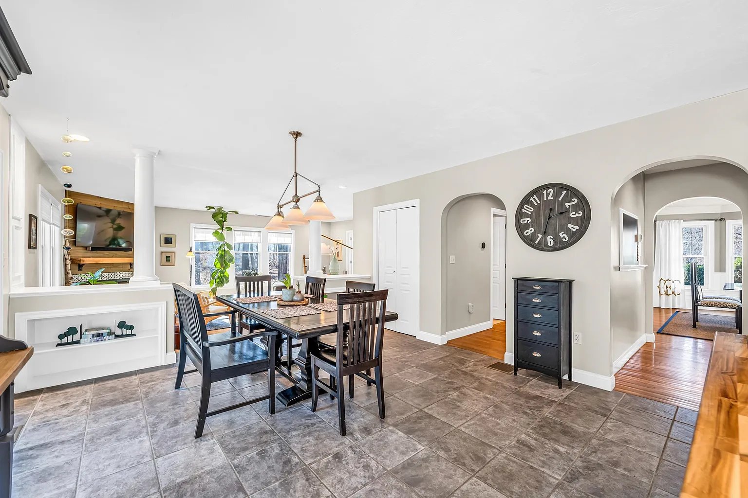 5 Squamscott Cir