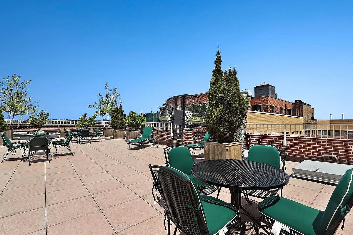 420 Riverside Dr, #2G