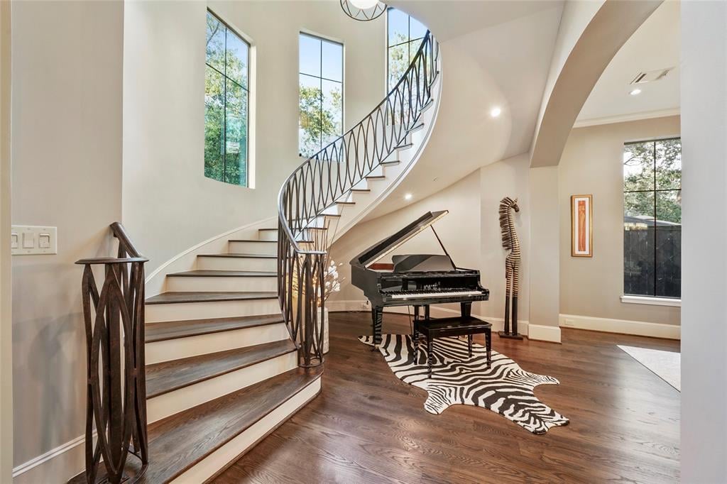 11313 Surrey Oaks Ln