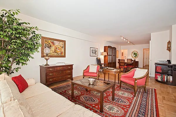 70 East 10th Street #16L