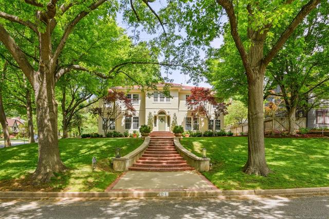 Historic Homes in Maple Ridge & Sunset Terrace | Midtown Tulsa Real Estate | Linda Smalley