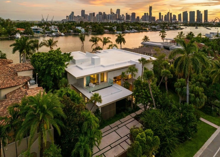 Waterfront Estate on Hibiscus Island Sells For $51.5 Million Setting New Record on Miami Beach's Palm and Hibiscus Island