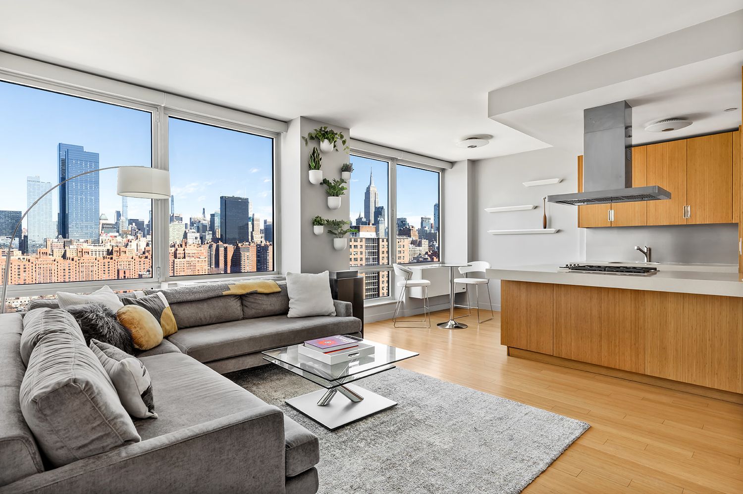 450 W 17th St, #2302