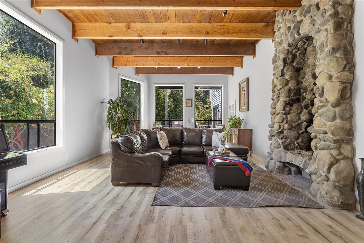 14275 Saratoga Avenue, Saratoga