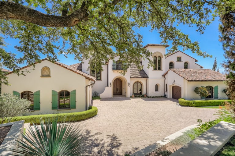 4240 River Garden TRL