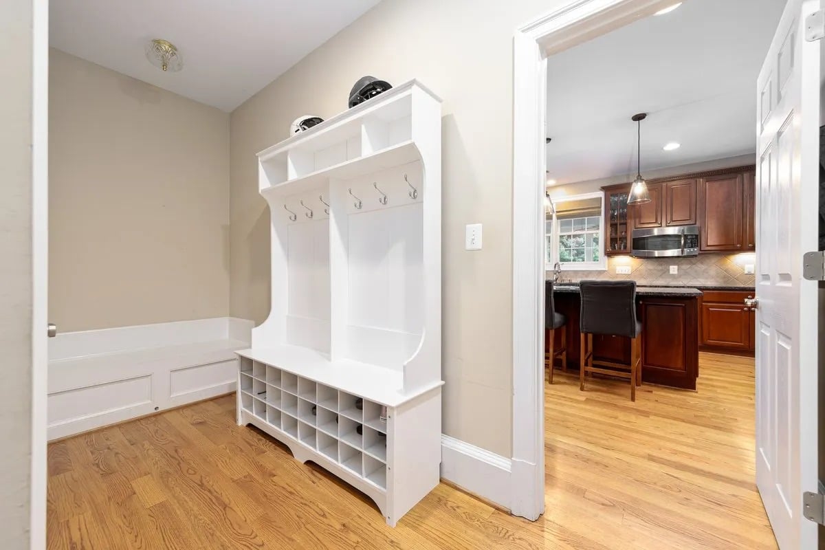6431 Quincy Place Falls Church, VA – For Sale