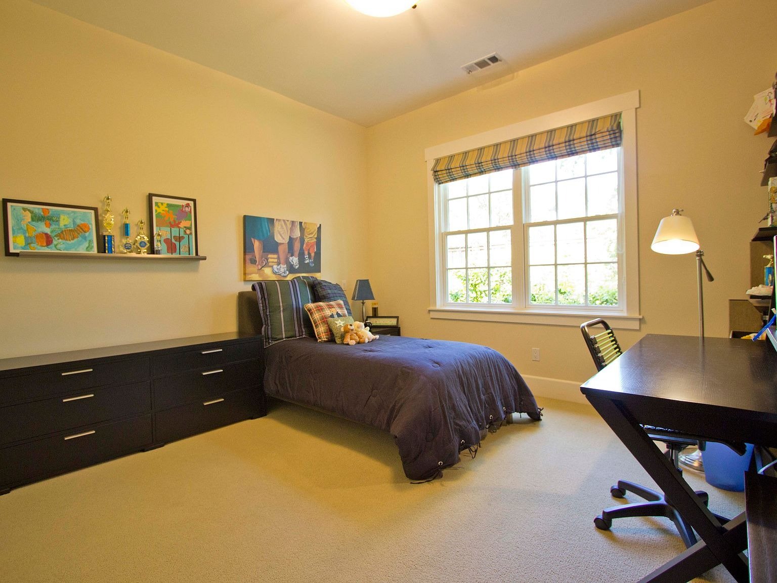 33 Sanford Ln
