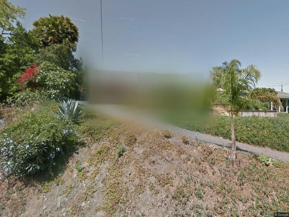 353 Lado De Loma Dr