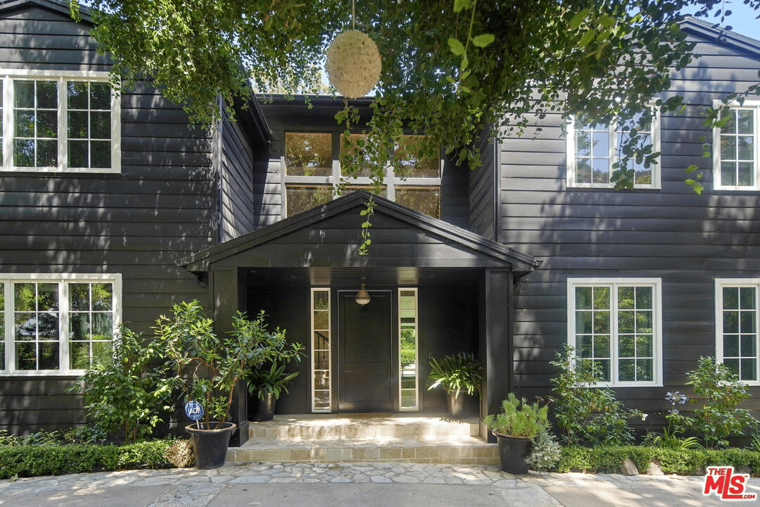 2794 Mandeville Canyon Rd