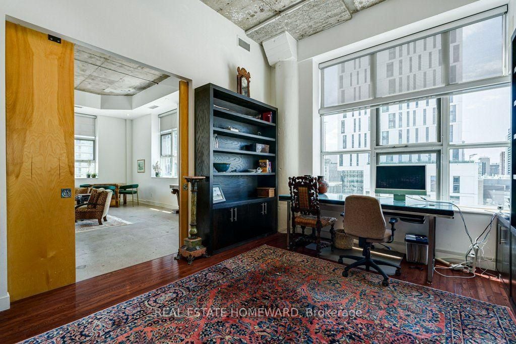 LOFT WITH PRIVATE TERRACE