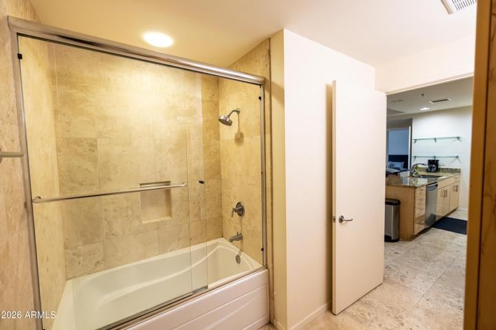 7131 E Rancho Vista Dr, #3004