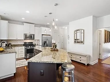 1002 Autumn Woods Dr