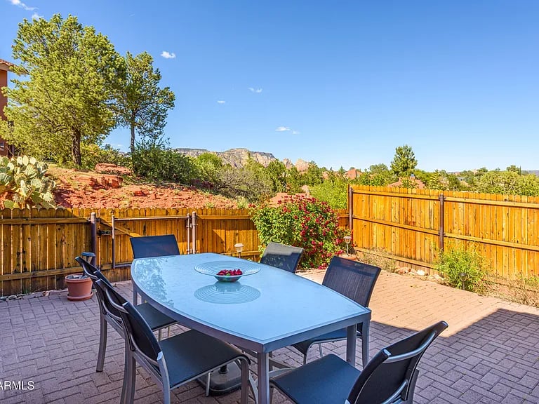 2272 ROADRUNNER Road, Sedona