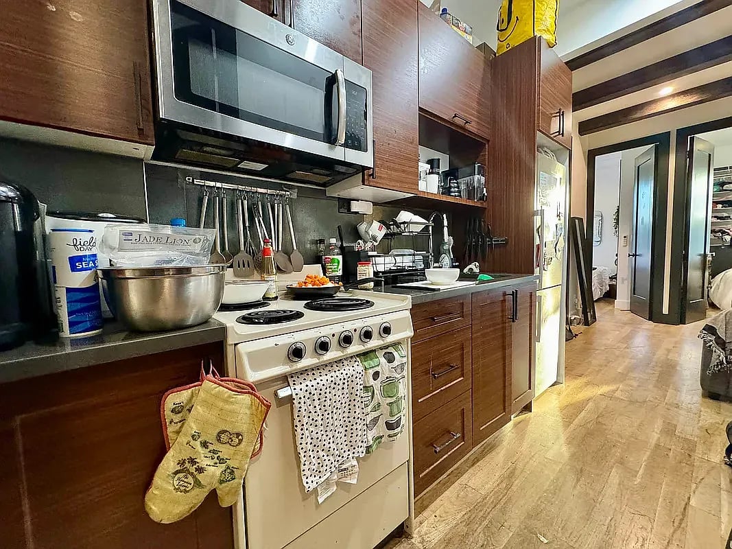 86 Havemeyer Street #3
