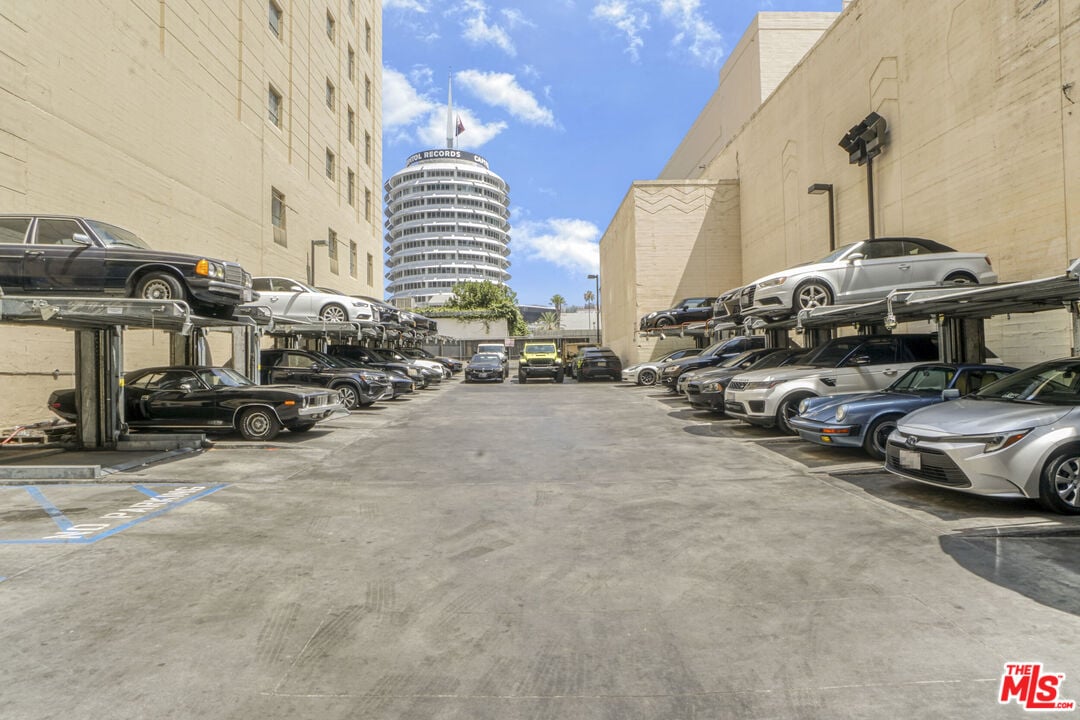6253 Hollywood Blvd, #903