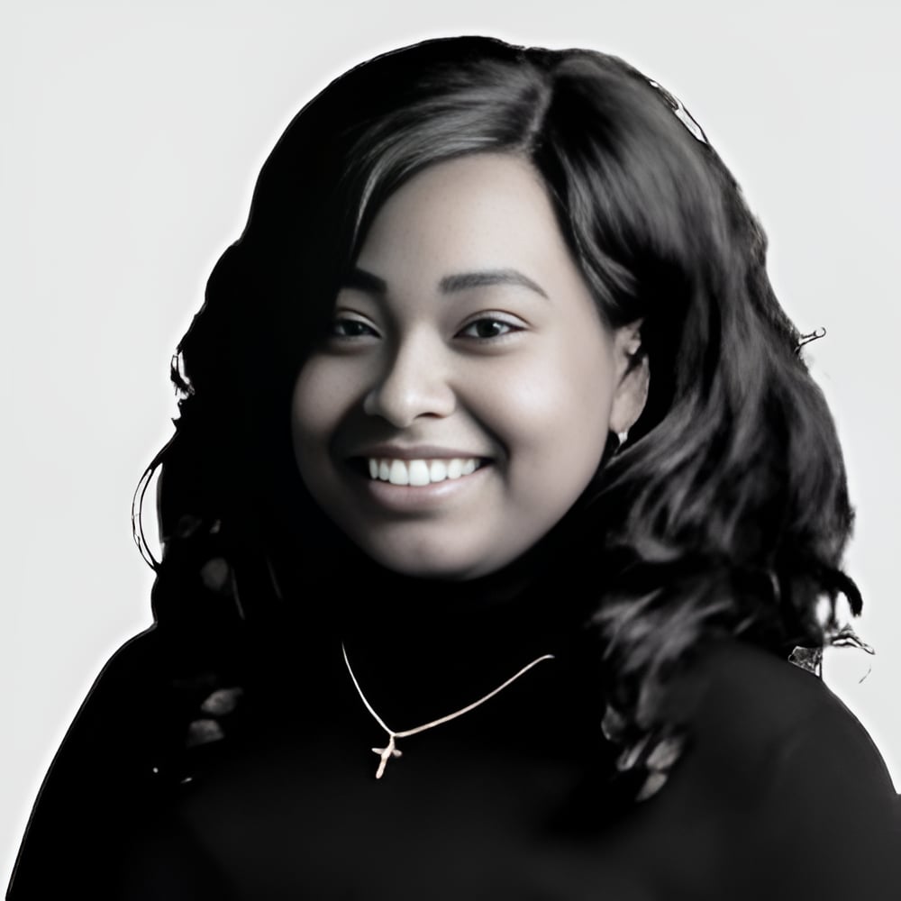 Isis Waller Camp Hill, PA Real Estate Agent Headshot