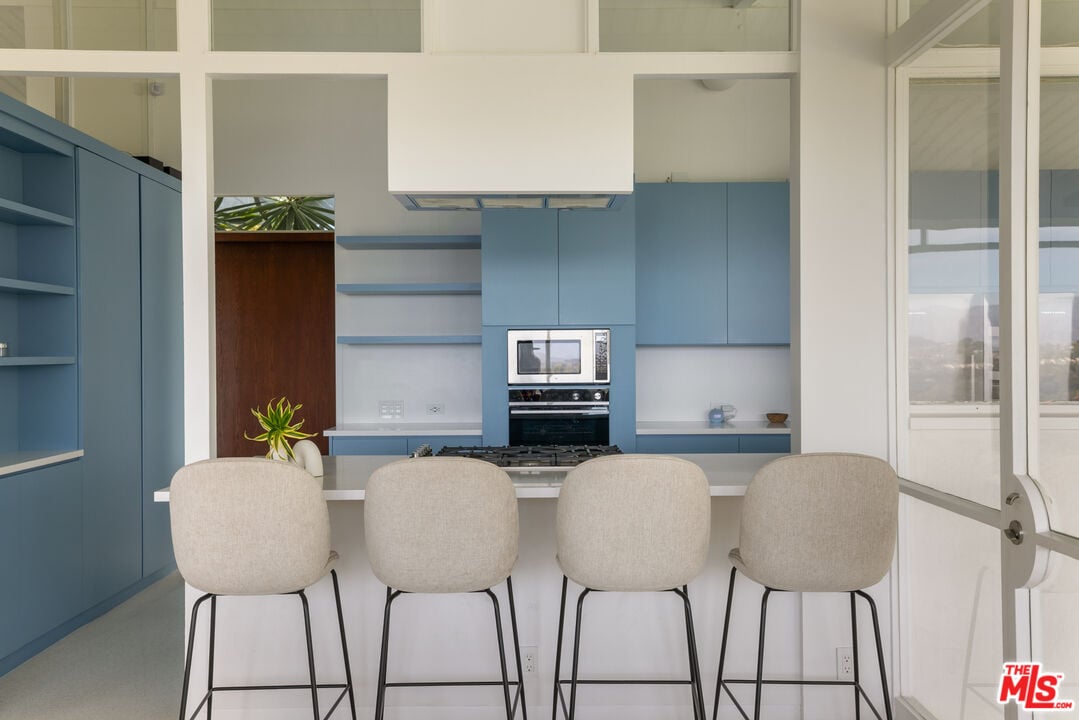 Celestia Manor, Stradella Rd, 90077