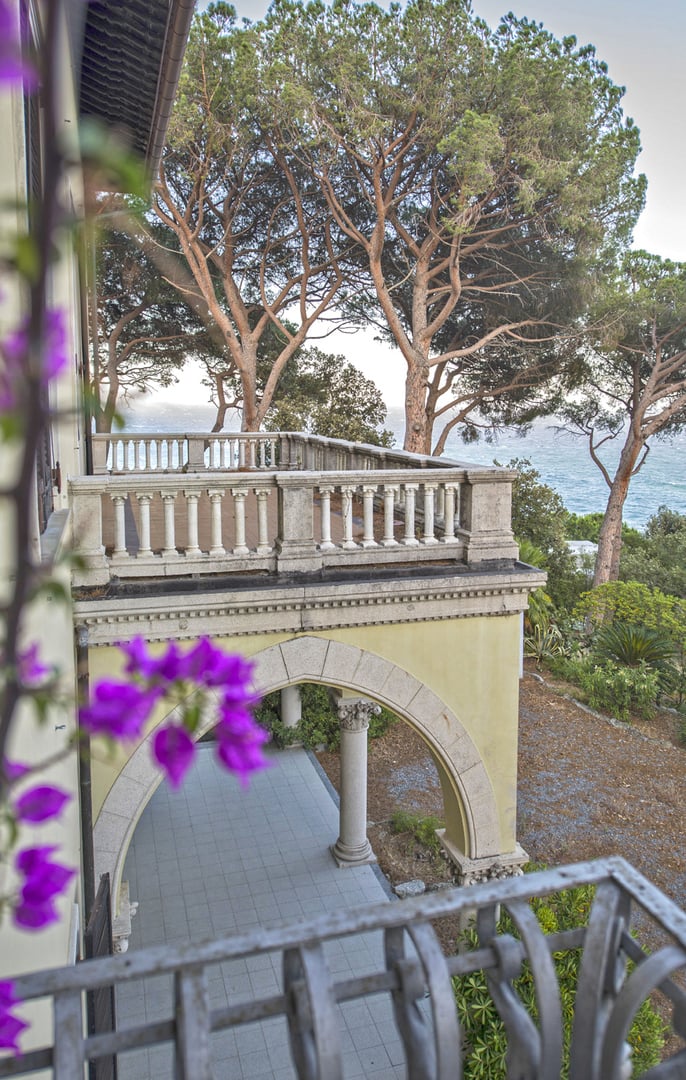 Luxury Seafront Villa in Liguria