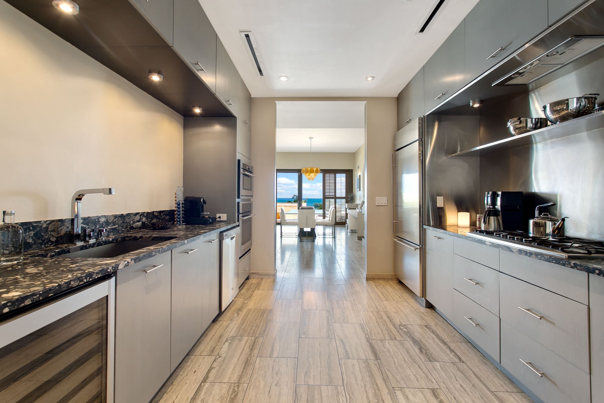 Four Seasons - Penthouse 450