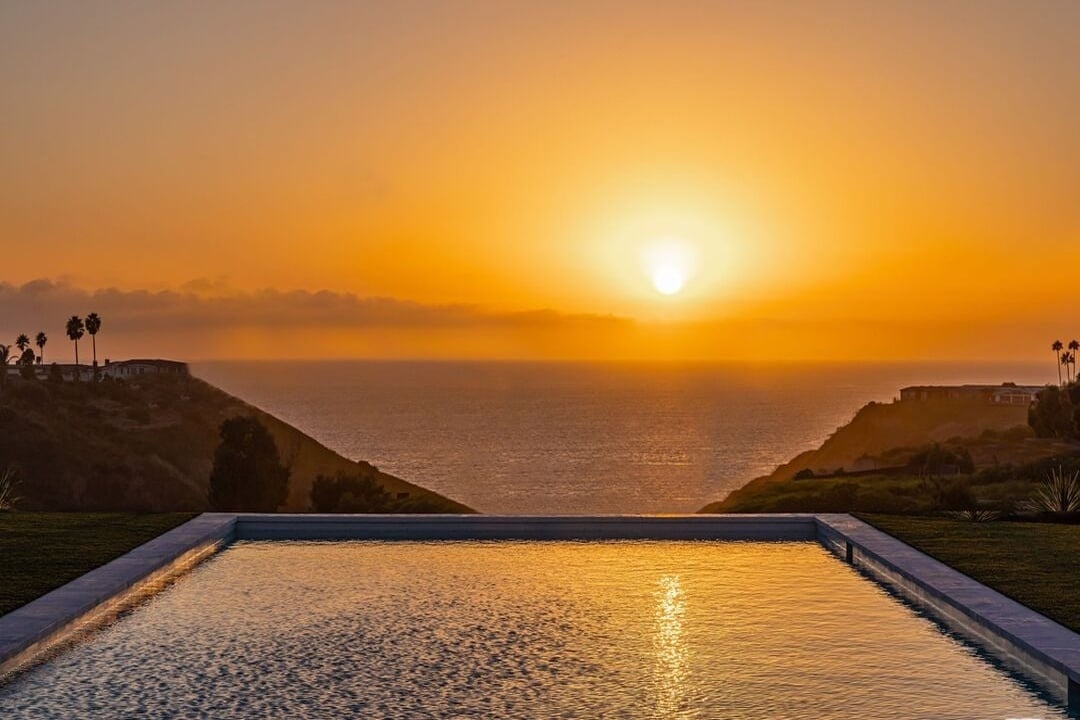 Skyreach Manor, Dume Dr, 90265