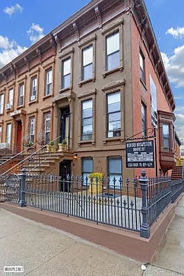 434 Kosciuszko Street