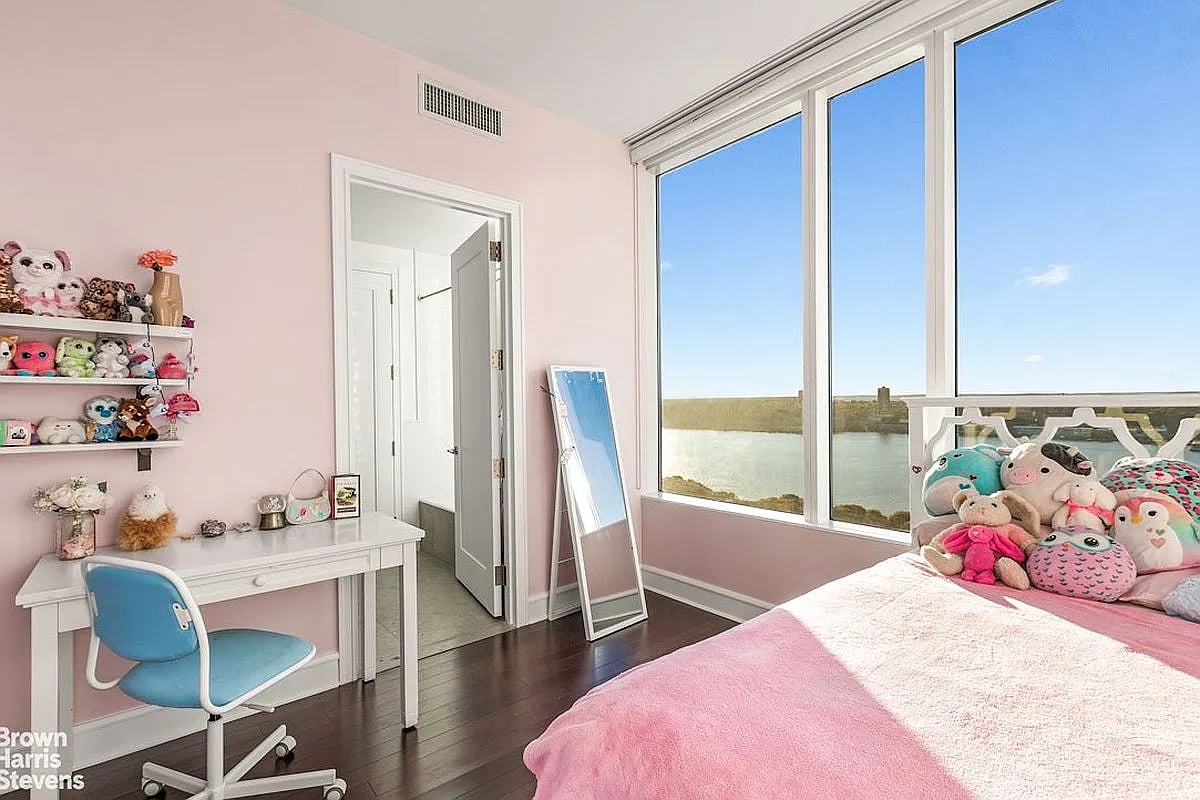 245 W 99th St, APT 27B - In Contract