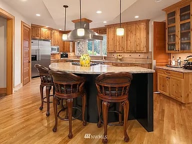 10057 NE 30th Pl