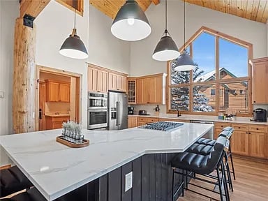 6 Golden Rod Cir
