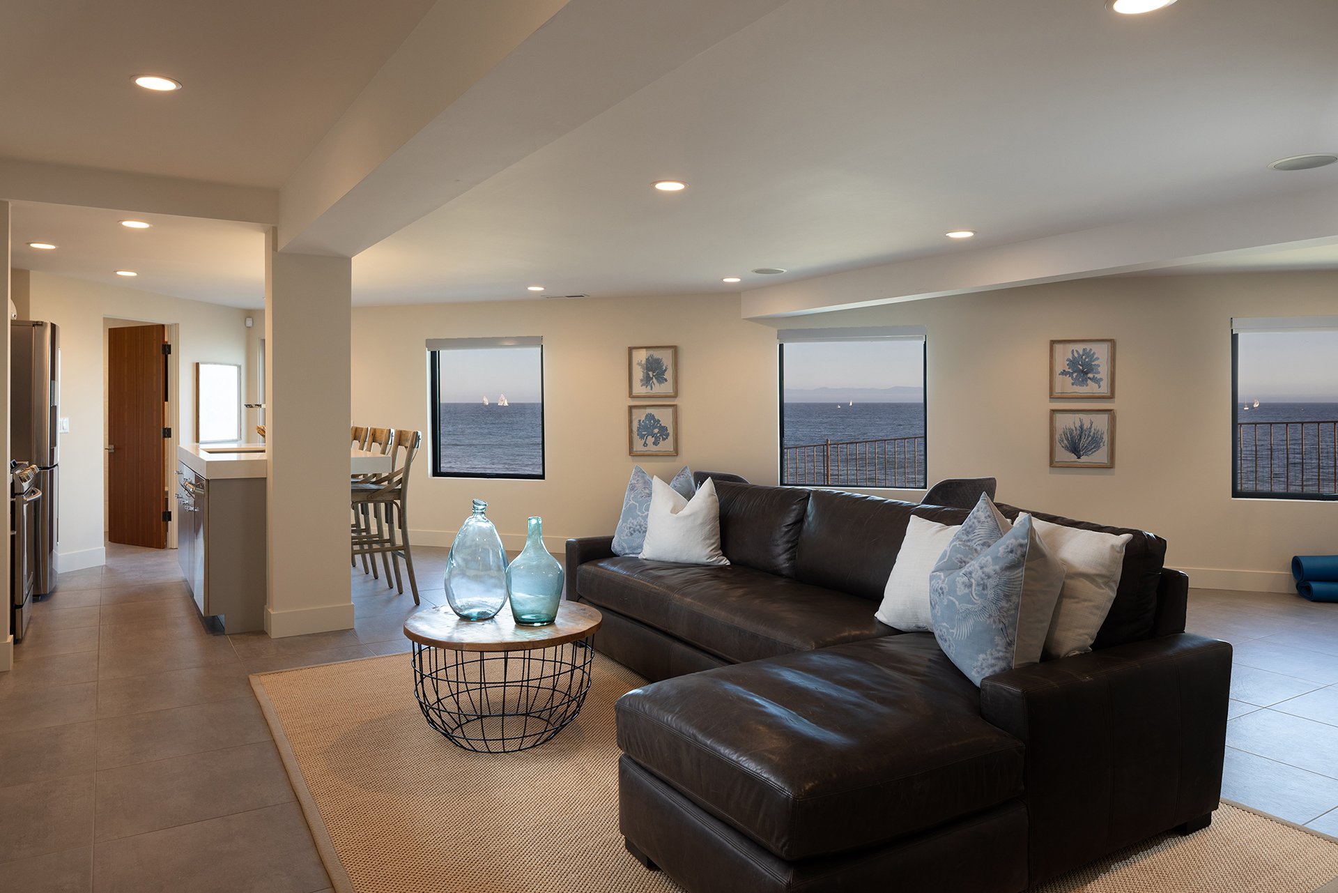 Contemporary Oceanfront Retreat
