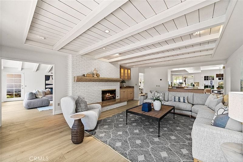 10982 Bent Tree Rd, Santa Ana, CA 92705